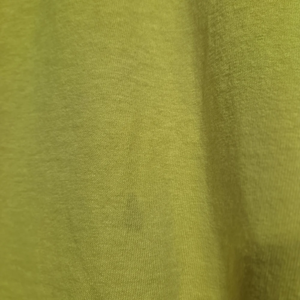 Nike Swoosh Men's XL Yellow Athletic Crewneck Tee Shirt